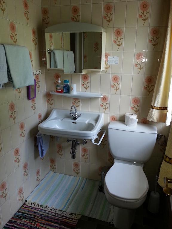 Haus Ellmaustein Bed and Breakfast Fuschl am See Rum bild